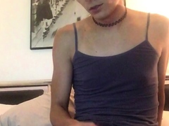 Brunette Tranny jerking in hard dick in solo Webcam