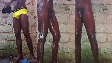 Machão Pauzudo Tomando Banho