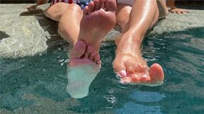 Perfect Pedicures In The Pool (Quicktime)