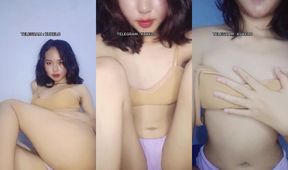 Cill Mau Omek Lagi Butuh Partner Ngocok Katany(2K) - Homemade