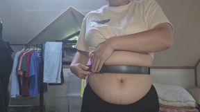 Once you look at this, you're trapped forever... My bloated tummy squeezed with a belt~