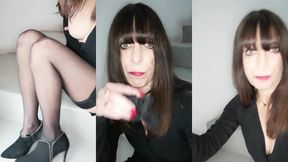 caresses dans mes escaliers d immeuble en mini-robe et bas. impatiente de ta ...