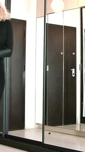 JOI Games in Spandex Catsuit