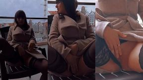 une masturbation sur le balcon ! tu aimerais etre avec moi ?gratuite ...