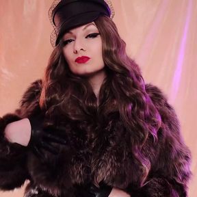 Asmr Mistress: Fur Coat Fetish, Clowly Erotic Movements and Leather Gloves Close Ups (arya Grander)