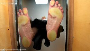 Puny mites get OBLITERATED under GIANT BLONDE FEET!