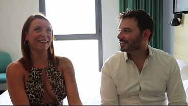 Interview d'_une actrice Jacquie et Michel et camgirl (Calie Spicy)