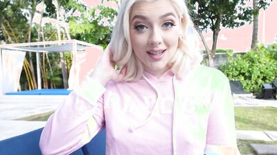 Playing Sex Games With My Stepsister's Pussy on Spring Break - Gia Oh My -