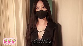 卖丝袜的淫荡女销售勾引人夫 - 以足口穴性体验赚取营业额 Slutty Stockings Sale 19 Min