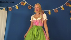 4K: Analer SpaÃŸ im Dirndl