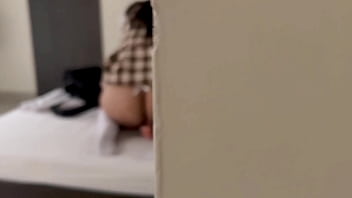 !AY PADRASTRO NO SEAS PERVERTIDO&iexcl_ PORQUE NO RESPETAS MI INTIMIDAD Y EYACULAS EN MIS NALGAS