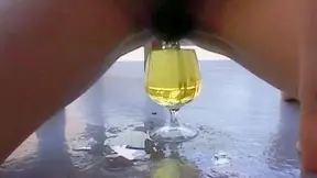 Noa Tsukishima s in glass and arouses her pussy on balcony Video 3
