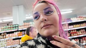 REBECA ADDAMS BURPING AT THE SUPERMARKET FOR SHOOPING