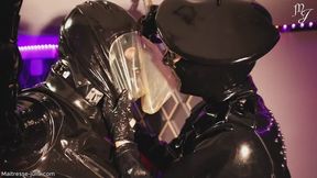 Slave Latex Training & Pegging by Two Dominatrices - Maîtresse Julia & Miss Lupa Mannara
