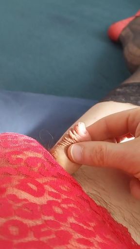 Cindy&#039;s Clit Tease