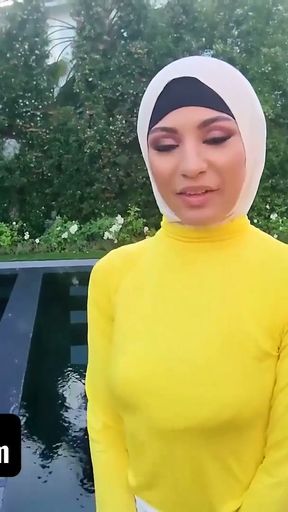 Hijab Girl Nina Grew Up Watching American Teen Movies And Is Obsessed With Becoming Prom Queen   Clip 1
