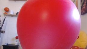 Red balloon to be fully inflated 720HD