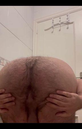 Some Bulge Play and Ass Showing
