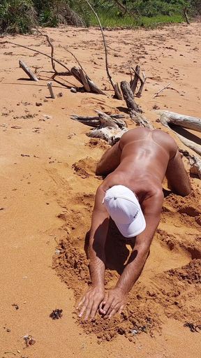 Ladysilva on the Beach Getting Naked What a Hot Tanned Ass with a Sexy Mark