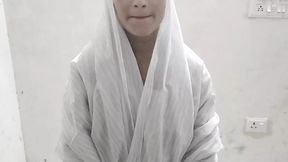 College girl ko paise dekar jabar dasti doodh daba pela
