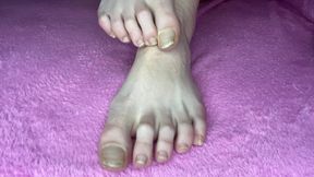 Close up foot worship 41