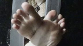 Foot Fetsh Gloryhole - Arielle Aquinas