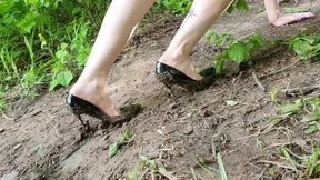 High heels in mud, high heels on the muddy slope, high heels climbing, shoes wrecked