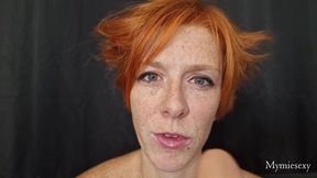 goute a ma langue : droit dans les yeux, je te regarde, ta bite dans la bouche...