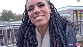 Pancut, facial – klip payudara kecil buatan sendiri Ema Jerman diserang secara anal