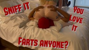 Farts Sniffing and Chill