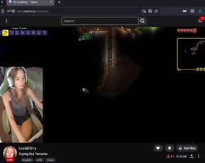 Teen streamer has a pussy slip while live!