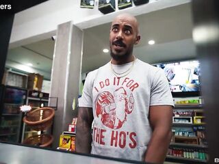 Bodega Chick / Brazzers/ Go into XVPROMO