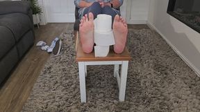 Size 18 foot compare