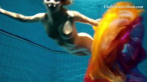 Edwige slutty teen underwater