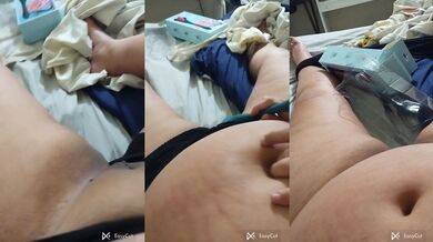 She masturbating me with vibrator flower and finger my belly button same time