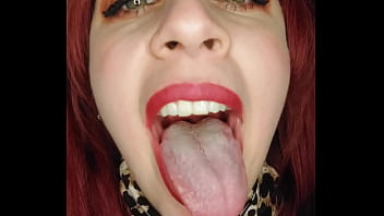 Te gusta mi lengua? y como me quedan mis calzas?