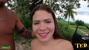 a novinha nao aguentou e parou a carona do ted para fuder com ed junior - pietra nunes