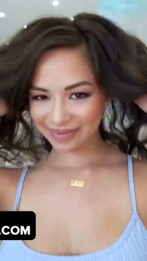 Sweet Step Daughter Scarlett Alexis Has Always Had A Secret Crush On Her Big Dick Step Daddy   Clip 2