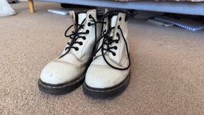 Dirty white doc marten shoe licking & cleaning vid. 🔥