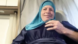 Fatima masturbated in her camper van