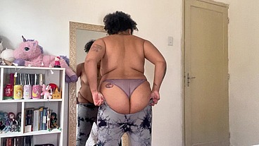 BBW Morning Routine, Toilet and Yoga Farts