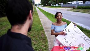 ”Cupcakes for Dorm - Alicia Reign”