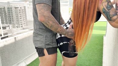 Muscular Trainer Destroys Big Ass Latina Milf Outdoors Creampie