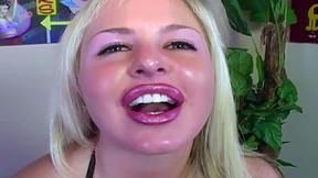 ”Andi Anderson givess a hardcore handjob”