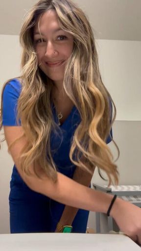 Shhh I am on my lunch break at work! Of course I got to be naughty at work hehe 🧤🦷🩵💋 Watch me get wet for you baby! Subscribers  50%  off for vid