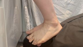 MsSolesofDiscretion - Lick My Feet As I Crush You (HD 720 mp4)