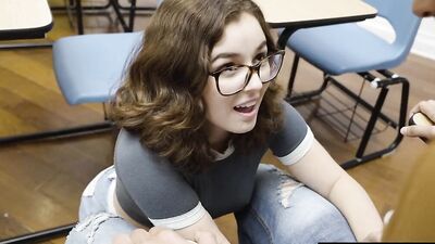 Nerdy teen puts this huge dong in her tight mouth