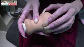 nails scratching ceramic