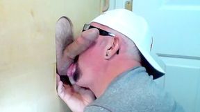 Married Guy Needs To Gloryhole Throat Fuck - GloryholeHookups