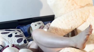 I MASTURBATE WITH THE TEDDY BEAR UNTIL I FEEL A COCK IN MY MOUTH
